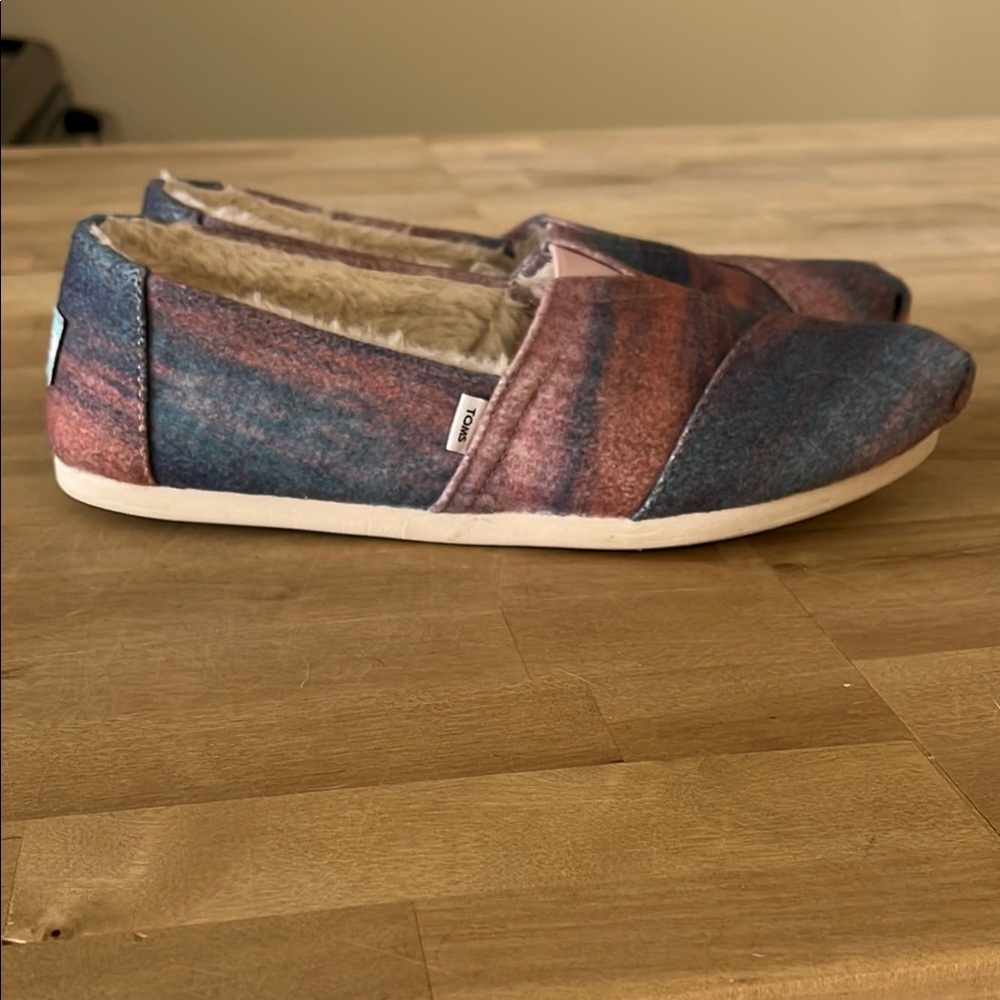 Toms Multicolor Slip-On Shoes - Picture 6 of 6